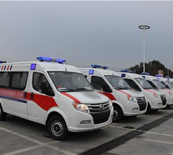 察布查尔锡伯服务车队展示